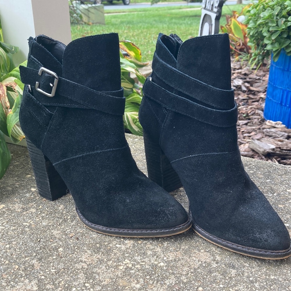 Chinese Laundry black ankle boot
